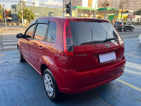 FORD-FIESTA-2014