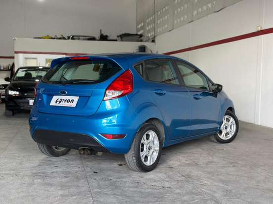 FORD-FIESTA-2014
