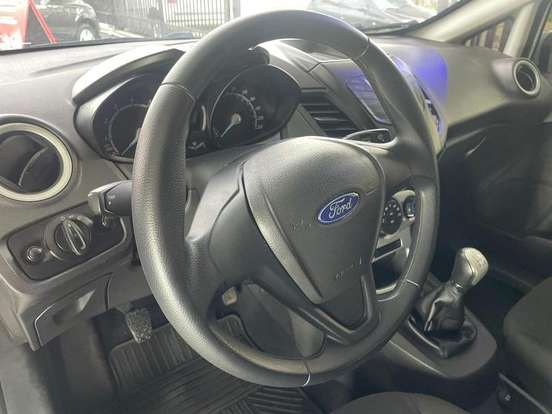 FORD-FIESTA-2017