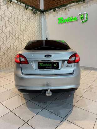 FORD-FIESTA-2012