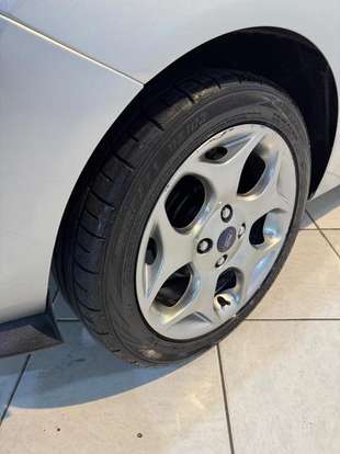 FORD-FIESTA-2012