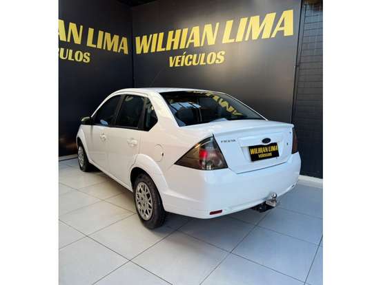 FORD-FIESTA-2012