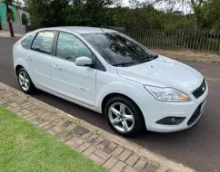 FORD FOCUS 1.6 GLX 16V FLEX 4P MANUAL FORD FOCUS 1.6 GLX 16V FLEX 4P MANUAL