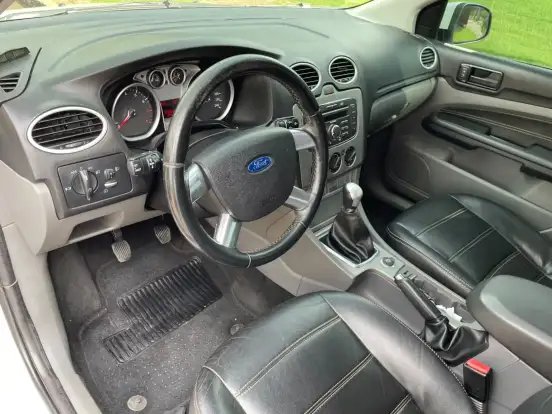 FORD-FOCUS-1.6 GLX 16V FLEX 4P MANUAL FORD-FOCUS-2012