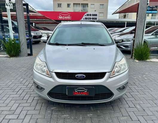 FORD-FOCUS-2011