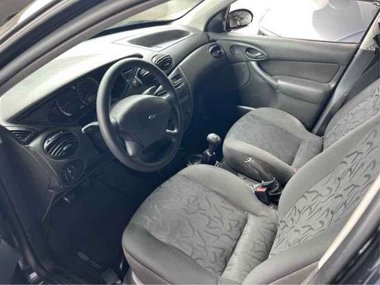 FORD-FOCUS-2009