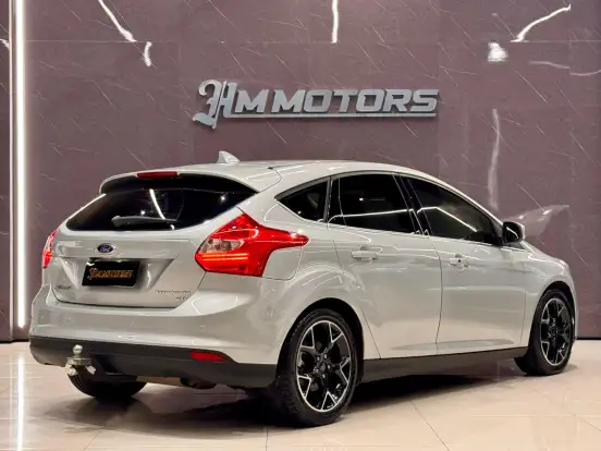 FORD-FOCUS-2014