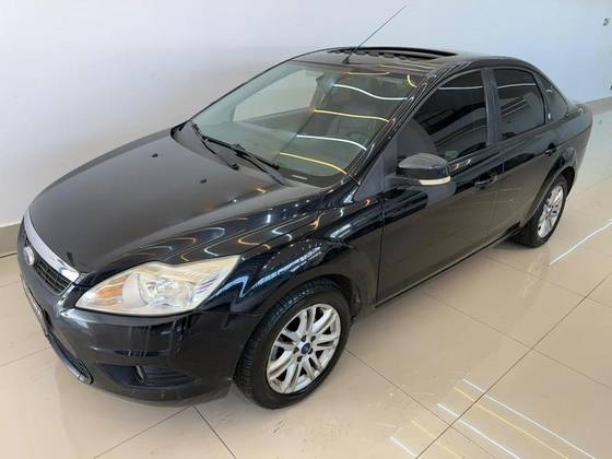 FORD FOCUS 2.0 GHIA 16V FLEX 4P MANUAL