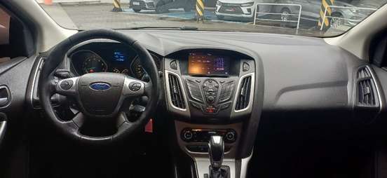 FORD-FOCUS-2014