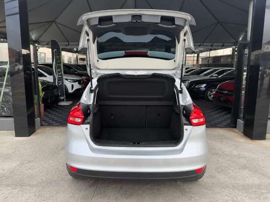 FORD-FOCUS-2016