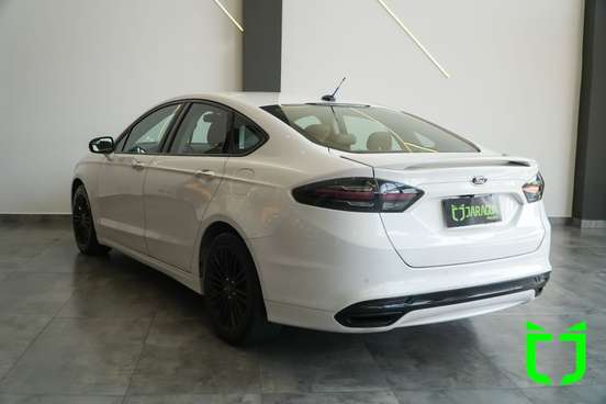 FORD-FUSION-2013