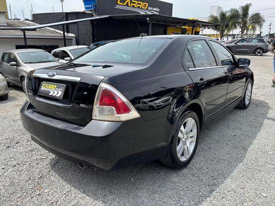 FORD-FUSION-2007