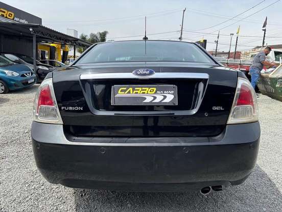 FORD-FUSION-2007