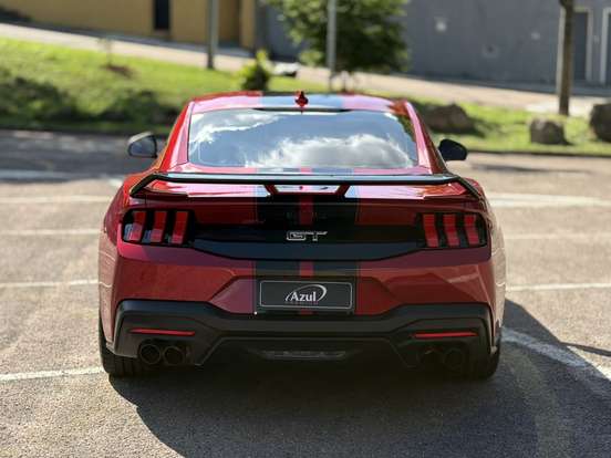 FORD-MUSTANG-2024