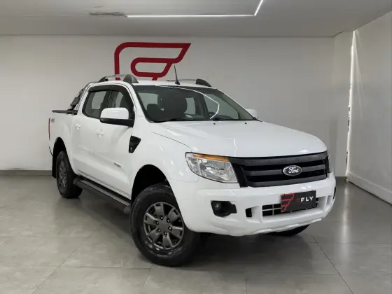 FORD RANGER 3.2 XLS 4X4 CD 20V DIESEL 4P AUTOMÁTICO