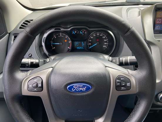FORD-RANGER-2013