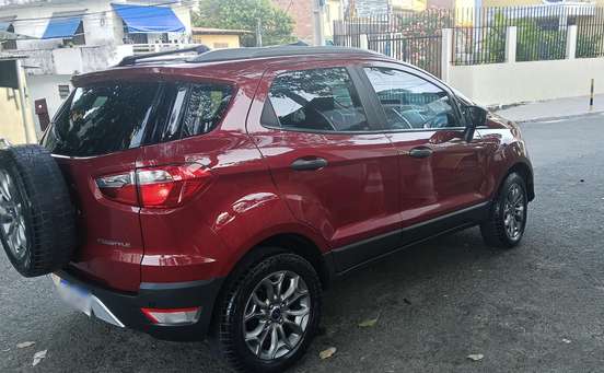 FORD-ECOSPORT-2016