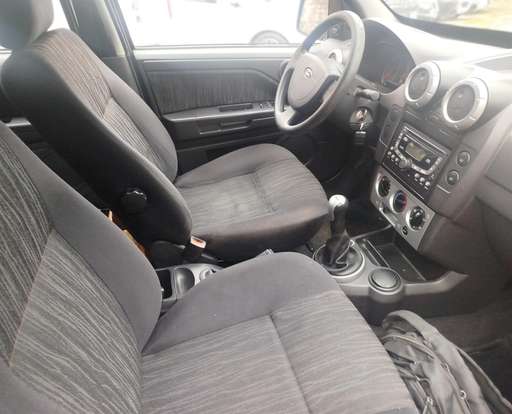 FORD-ECOSPORT-2008