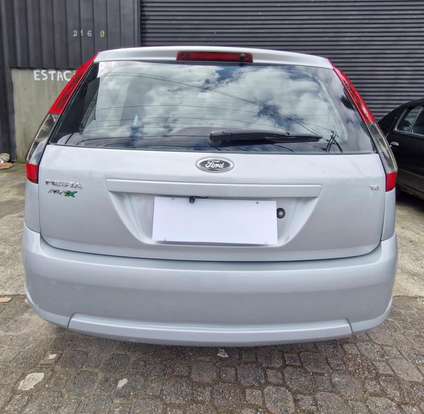FORD-FIESTA-2012