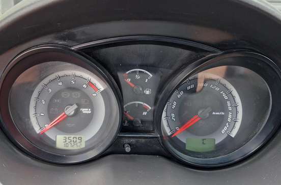 FORD-FIESTA-2012