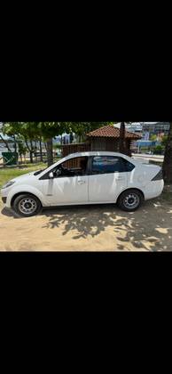 FORD FIESTA 1.6 MPI SEDAN 8V FLEX 4P MANUAL