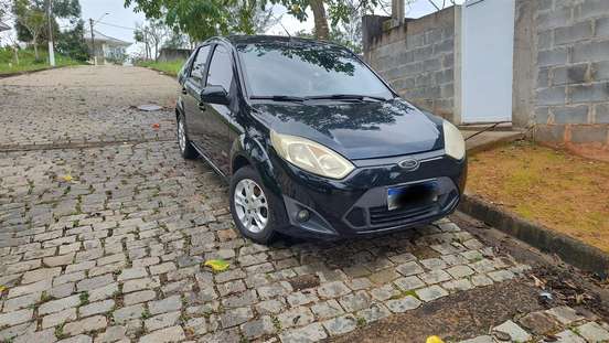 FORD-FIESTA-2011