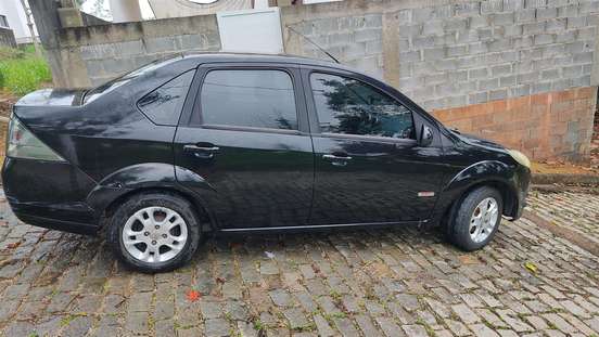 FORD-FIESTA-2011