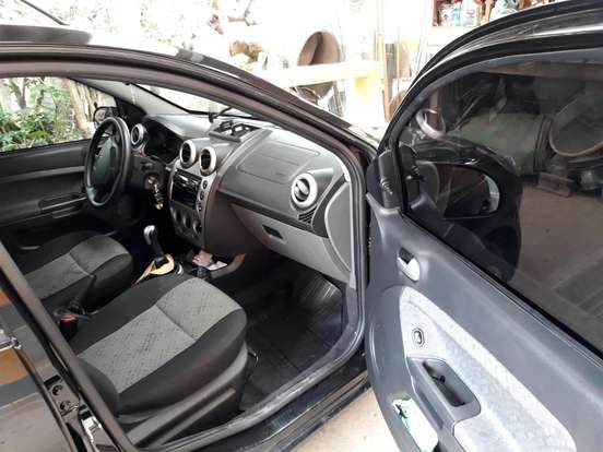 FORD-FIESTA-2012