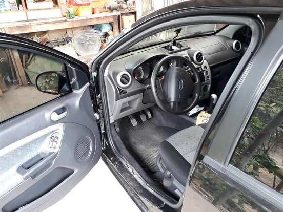 FORD-FIESTA-2012