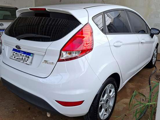 FORD-FIESTA-1.6 SE HATCH 16V FLEX 4P MANUAL FORD-FIESTA-2014