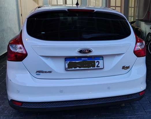 FORD-FOCUS-2014