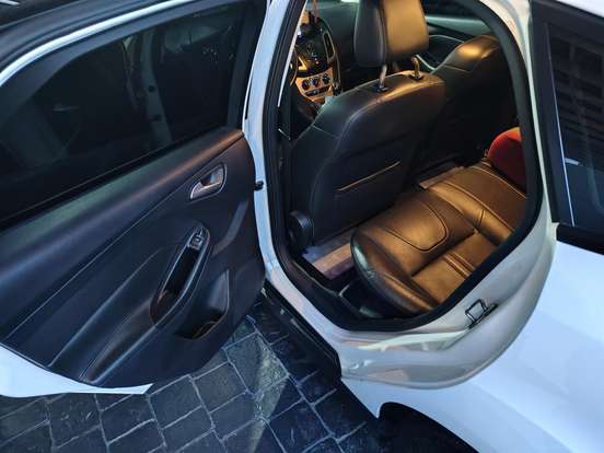 FORD-FOCUS-1.6 SE 16V FLEX 4P MANUAL FORD-FOCUS-2014
