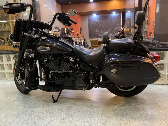 HARLEY-DAVIDSON-SOFTAIL HERITAGE CLASSIC 114-2021