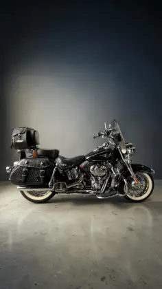 HARLEY-DAVIDSON SOFTAIL HERITAGE CLASSIC 
