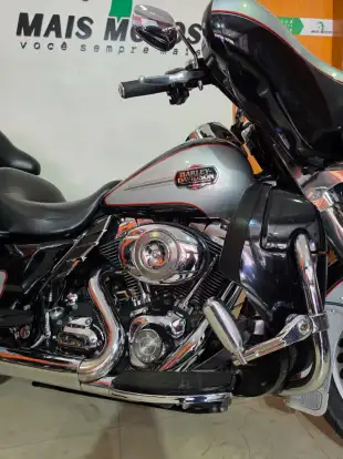 HARLEY-DAVIDSON-ULTRA ELECTRA GLIDE CLASSIC-2010