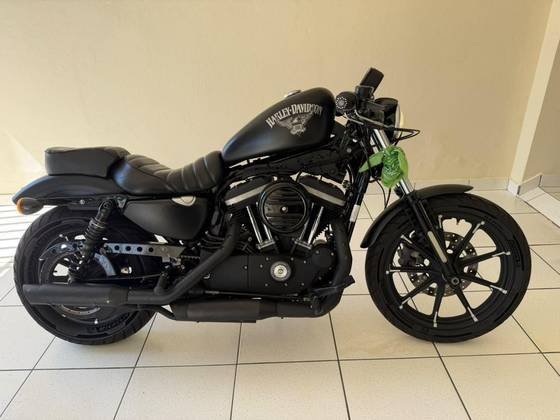 HARLEY-DAVIDSON SPORTSTER XL 883N IRON 