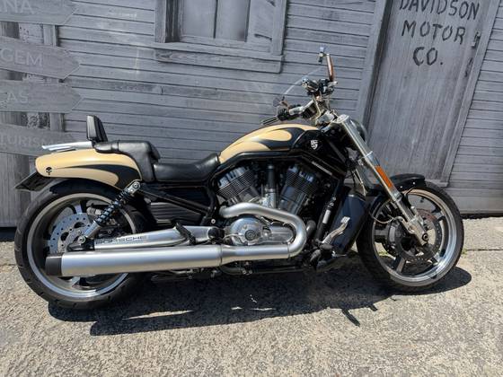 HARLEY-DAVIDSON V-ROD MUSCLE 
