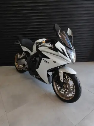 HONDA CBR 650F 
