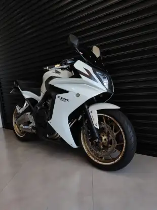HONDA-CBR 650F-2014