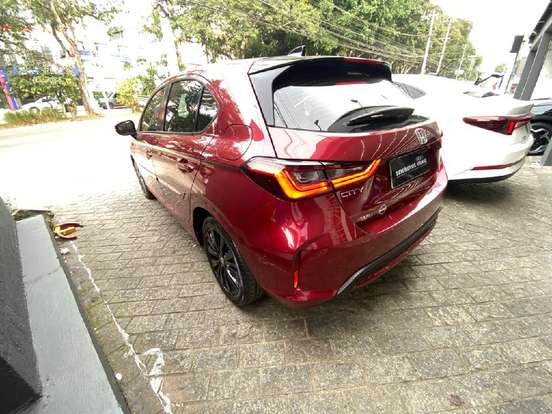 HONDA-CITY-1.5 i-VTEC FLEX HATCH TOURING SPORT CVT HONDA-CITY-2025
