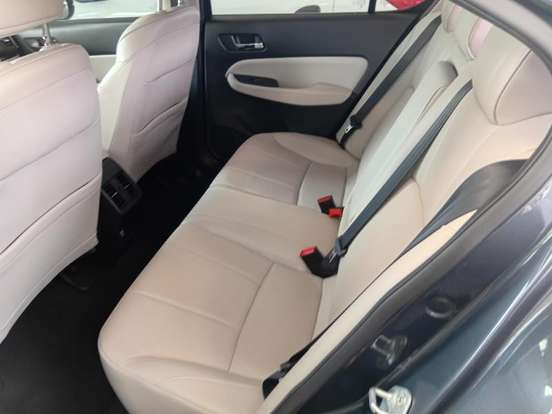 HONDA-CITY-1.5 i-VTEC FLEX TOURING CVT HONDA-CITY-2023