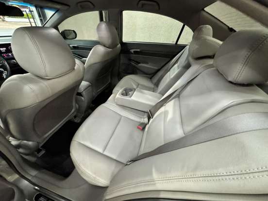 HONDA-CIVIC-2010