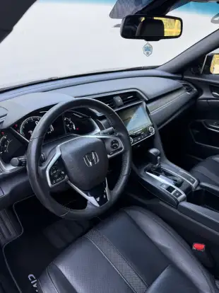 HONDA-CIVIC-2021
