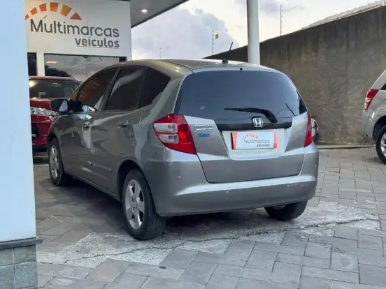 HONDA-FIT-2009