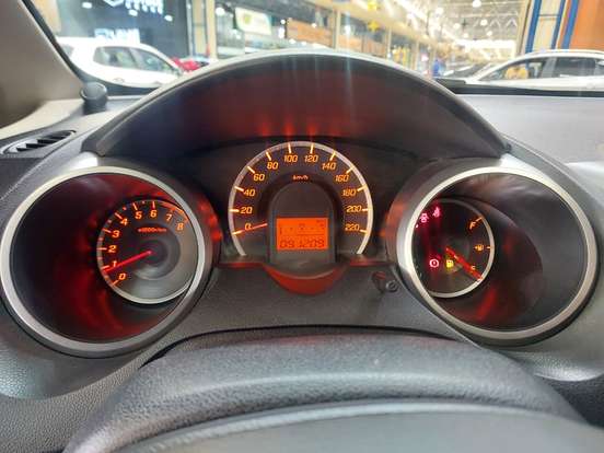 HONDA-FIT-2014
