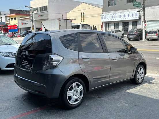 HONDA-FIT-2014
