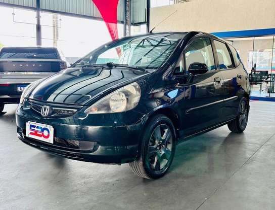 HONDA-FIT-2005