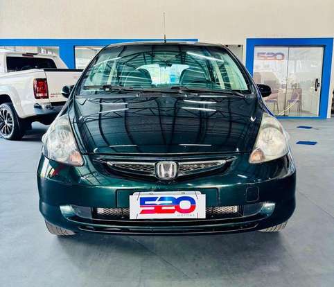 HONDA-FIT-2005