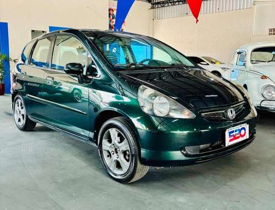 HONDA-FIT-2005