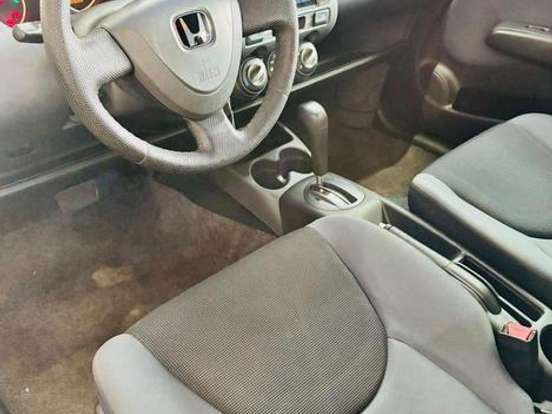 HONDA-FIT-1.4 LX 8V GASOLINA 4P AUTOMÁTICO HONDA-FIT-2005